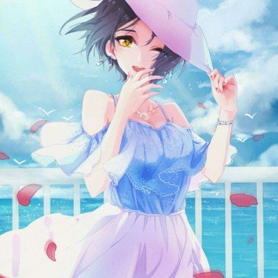 眼镜王蛇爬向民房两幼童浑然不觉